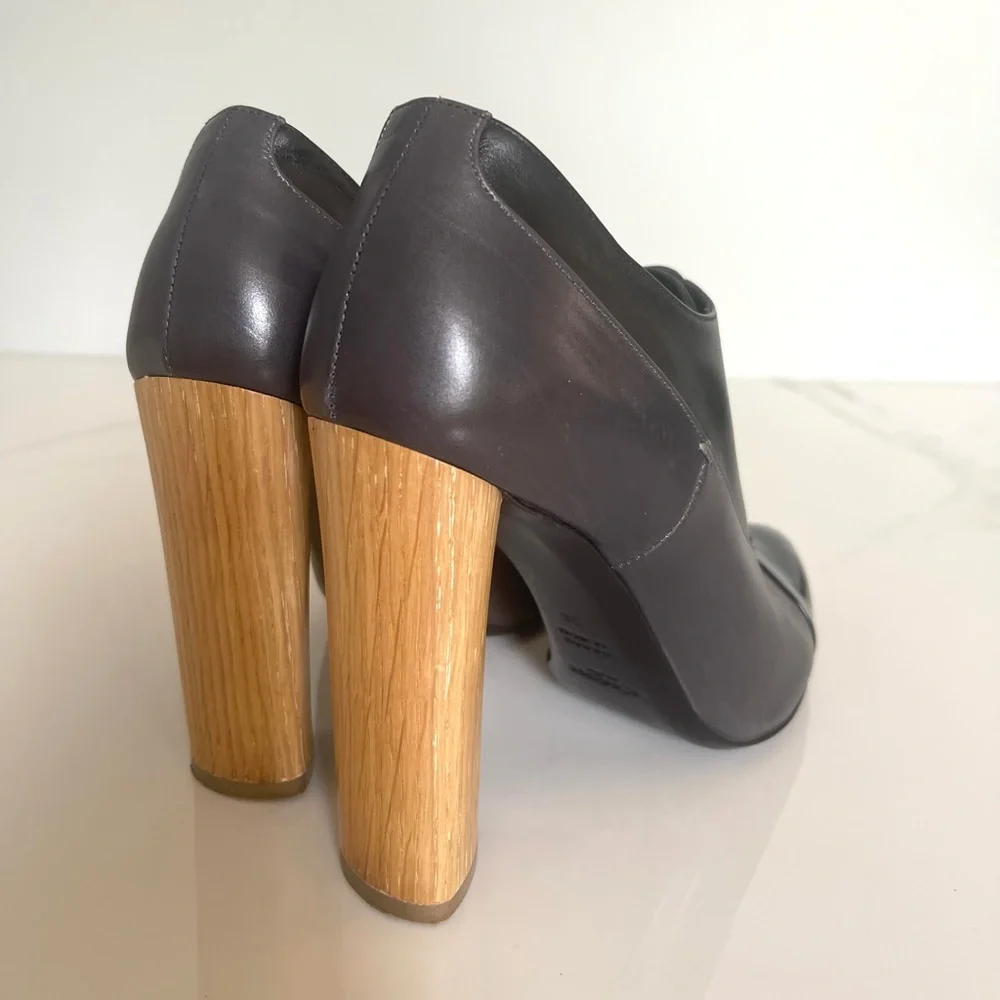 AUTHENTIC YSL OXFORD HEELS - Picture 6 of 10